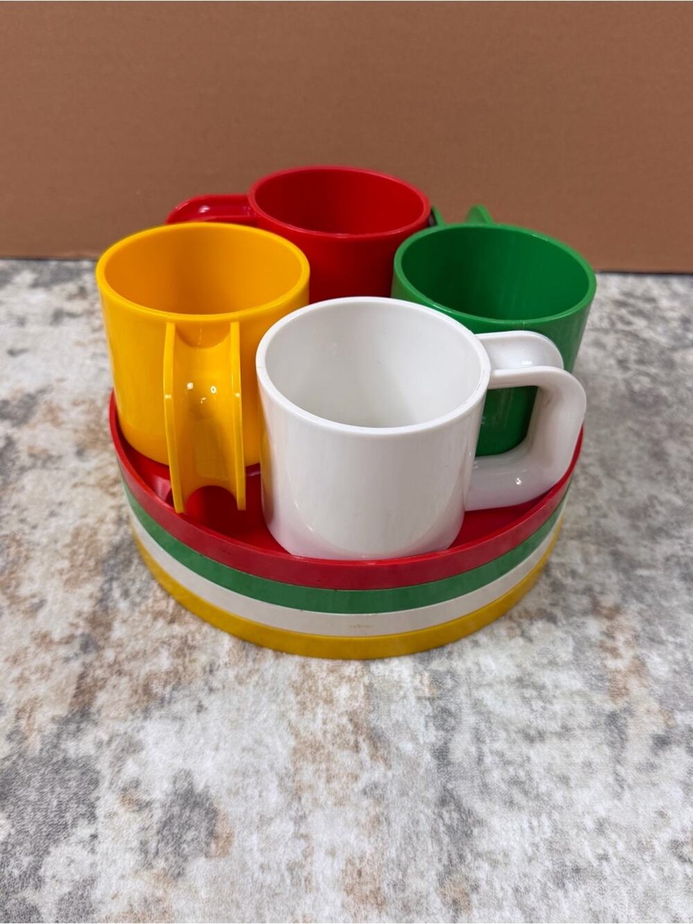 Vintage MCM Ingrid Chicago Snack Set- 4 Cups 4 Plates RV Camping Picnic Set